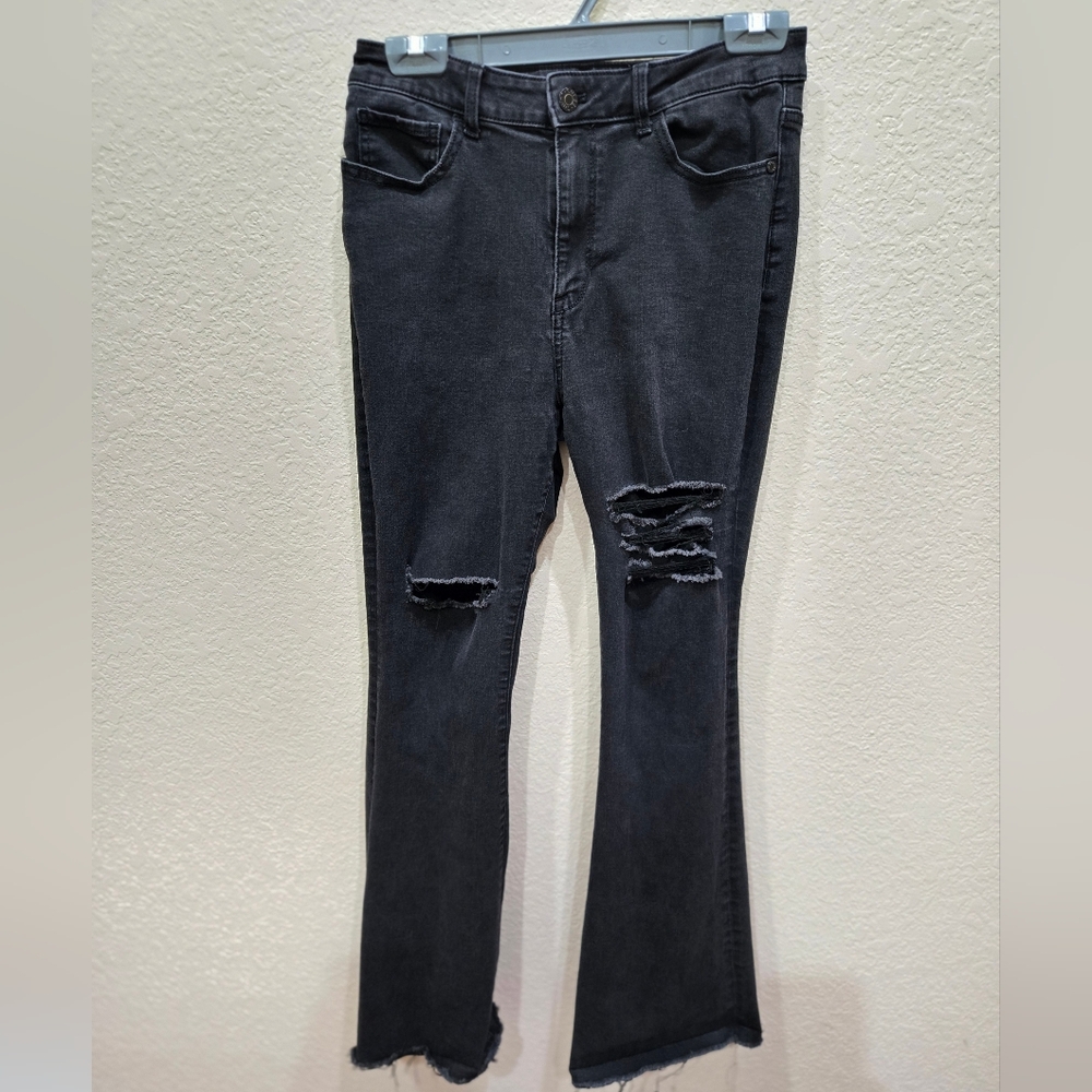 Guess Charcoal Skinny Jeans with Distressed Details